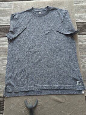 ROOTS XL/TG quality design T shirt